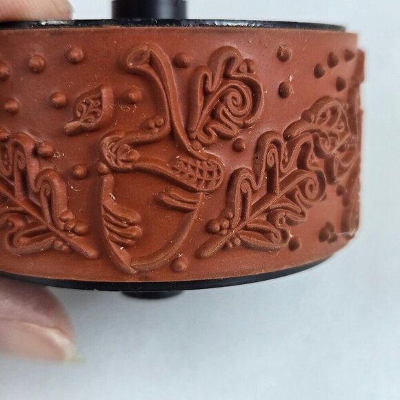 Stampin Around Rollagraph Handle and 10 Assorted Stamps to Fit - Picture 8 of 16